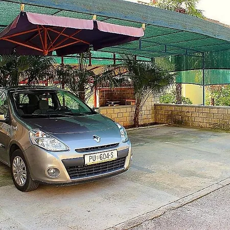 In With Two-bedrooms 13 Porec